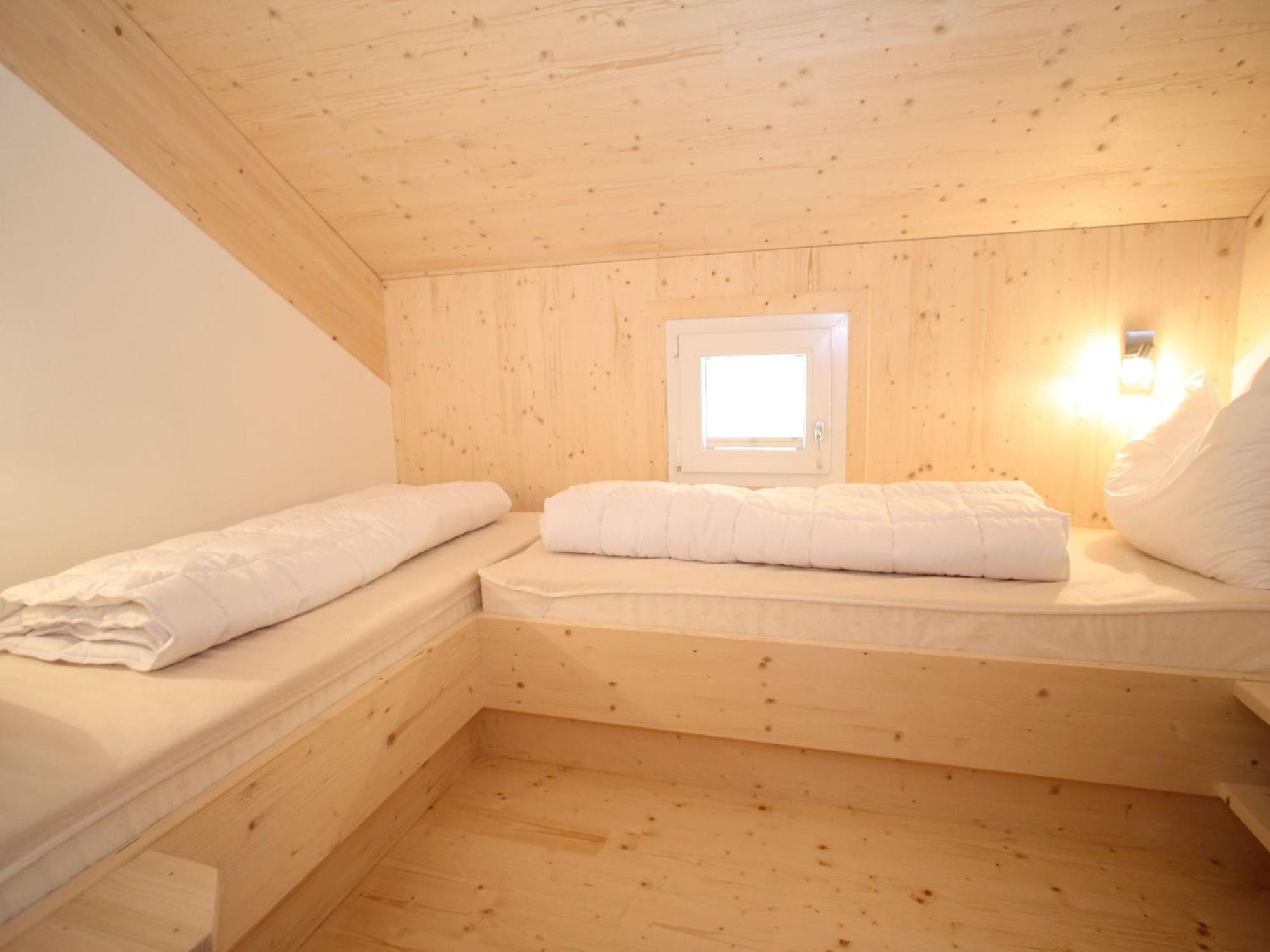 Nice Chalet In Hohentauern Styria With Sauna Villa Exteriör bild