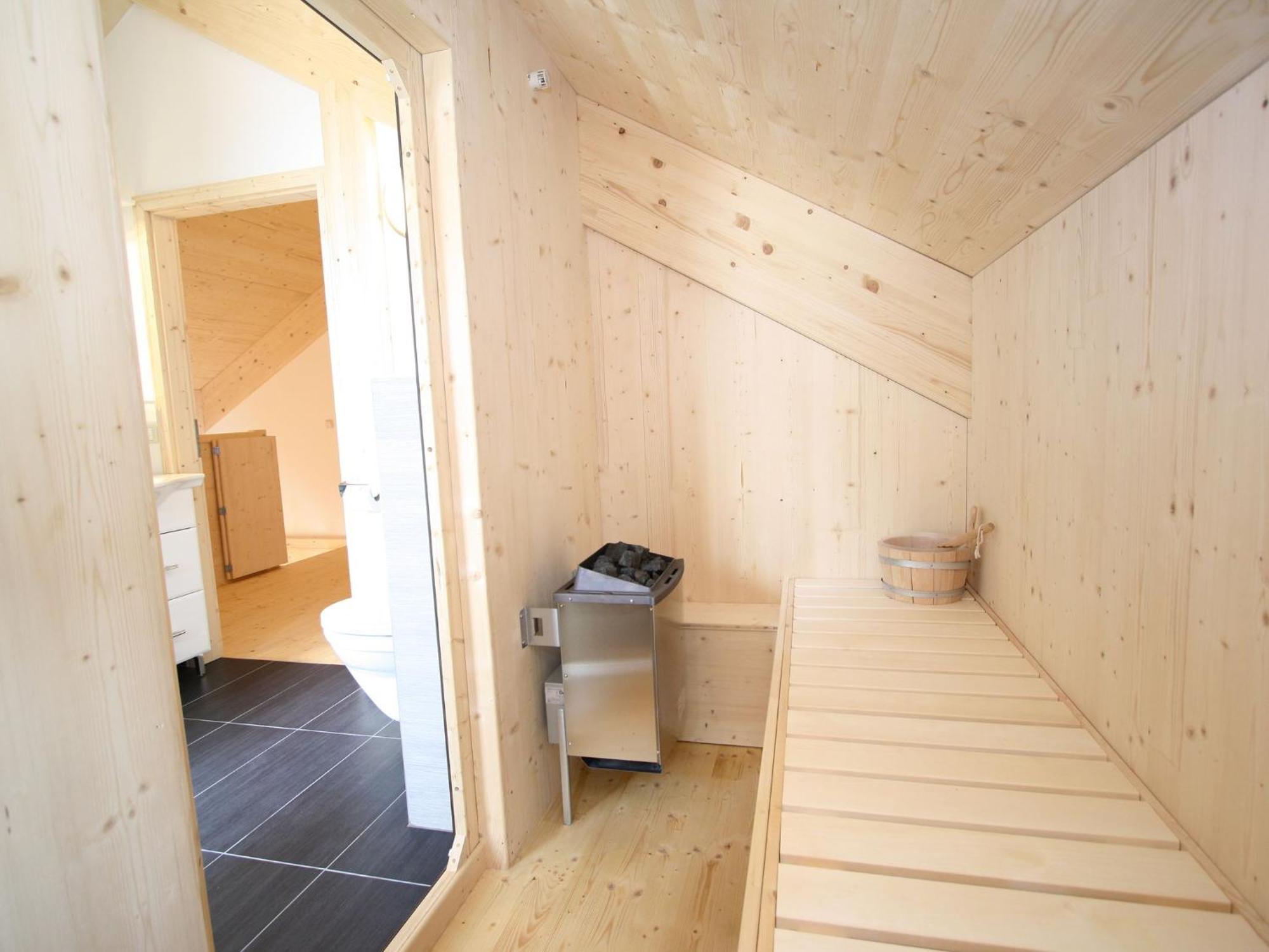 Nice Chalet In Hohentauern Styria With Sauna Villa Exteriör bild