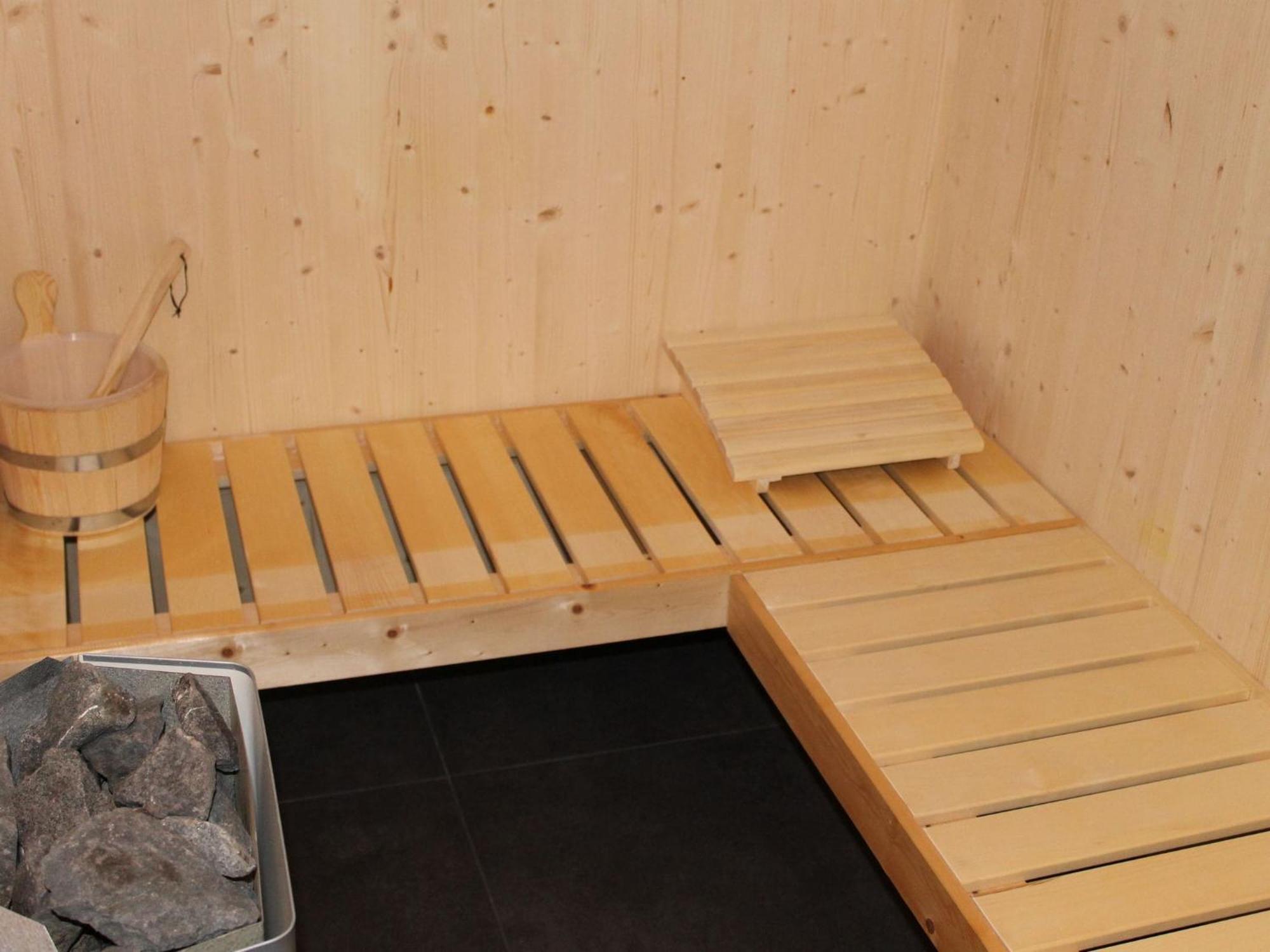 Nice Chalet In Hohentauern Styria With Sauna Villa Exteriör bild